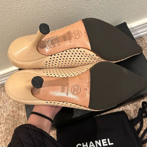 New Size 36.5 Chanel Beige/Black Goatskin Cap Toe Slingback  Chanel size 36.5 Classic Pump Heels Beige with Box and dustbag